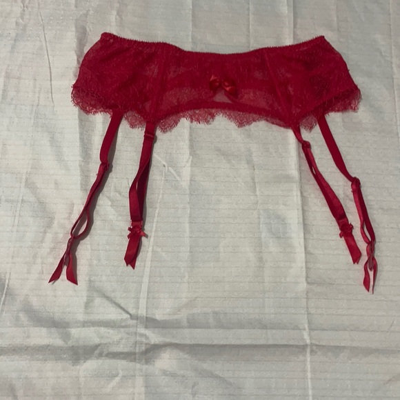 VS red belt - Picture 4 of 5